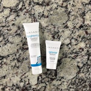 Vasanti Brighten Up! Enzymatic Face Rejuvenator